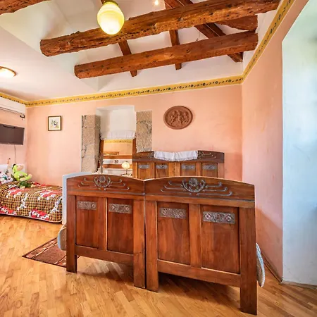 Tuscany By Interhome